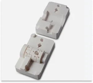 Dwuczęściowy przyrząd montażowy (Jig) wydrukowany 3D z żywicy Rigid 10K, wzmocnionej szkłem dla maksymalnej precyzji.